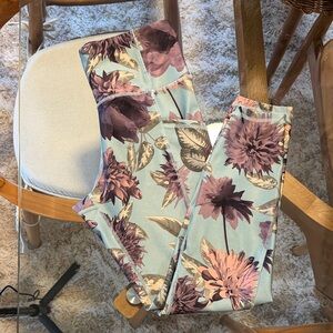 Marika workout leggings